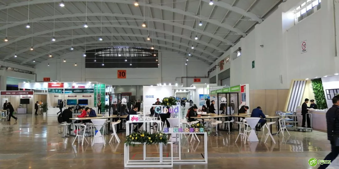 零壹“1号社区”受邀参展2018云南-华为软件产业峰会